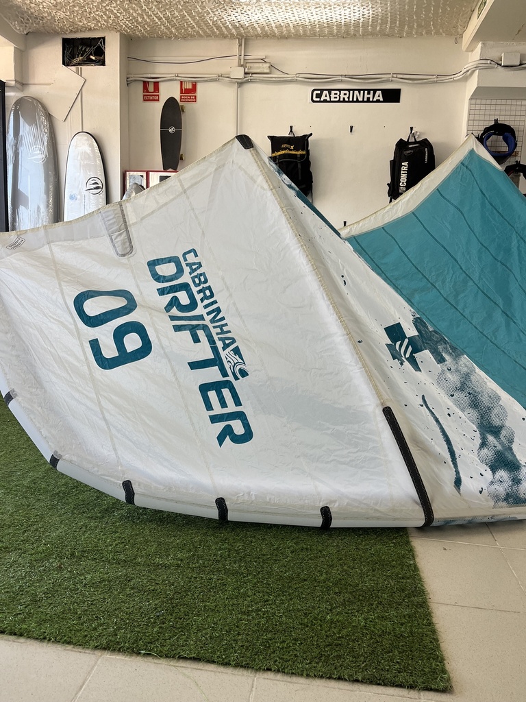 DRIFTER 2023 TEAL WHITE 9m (used) (7)