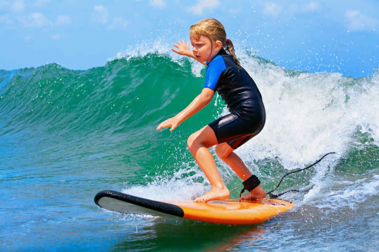Pasteles desinfectante Becks Ropa de surf para niños, los consejos que todo padre debe saber