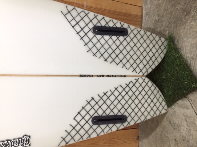 RETRO TWIN EPOXY CLEAR 5'8&quot;