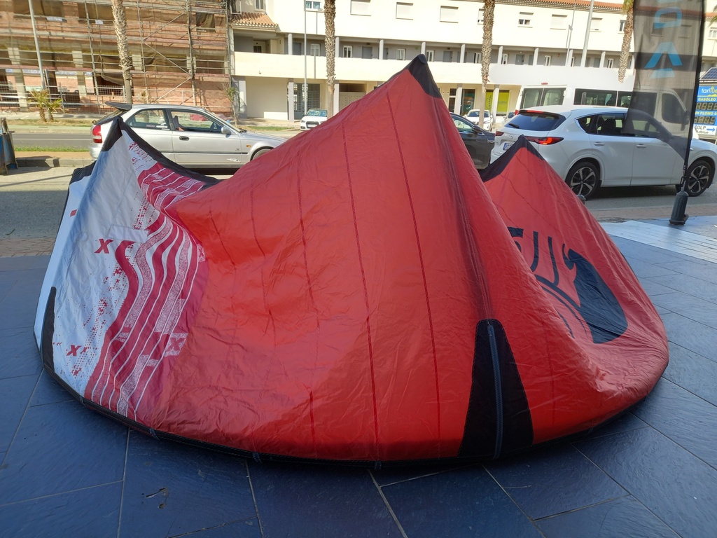 MOTO X 2023 C1 RED 12m (used)