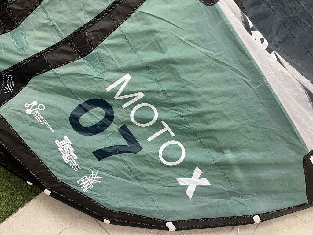 MOTO X 2024 C3 TEAL/NAVY/WHITE 7m (used) (90)