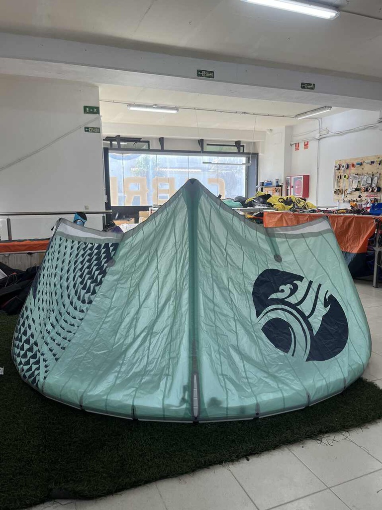 DRIFTER 2022 C4 TURQUOISE/CYAN 5m (used)(94)